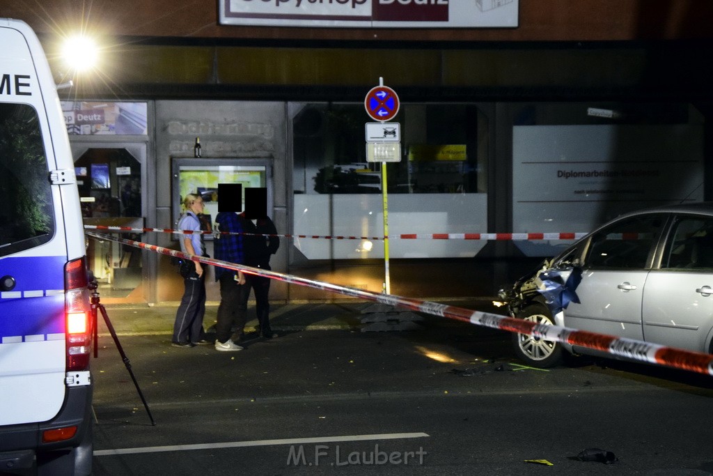 Schwerer VU PKW Rad Koeln Deutz Giessenerstr Betzdorferstr P064.JPG - Miklos Laubert